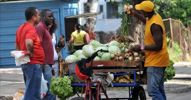 EL TRABAJO POR CUENTA PROPIA EN CUBA
